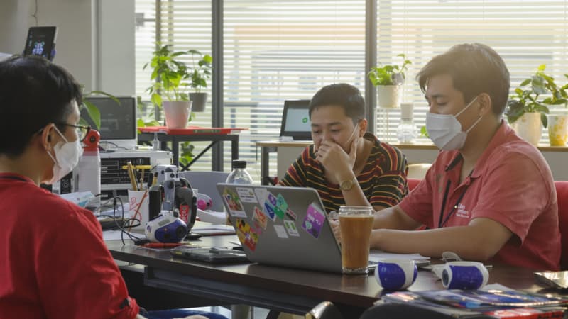 Filipino Remote Workers Struggle to Land New Jobs in 2025